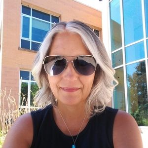 Meet your Posher, Christine